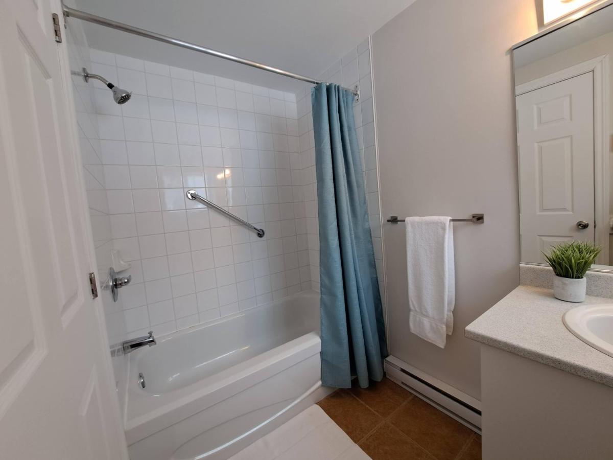 Habitations Zenith Apartment Sainte-Anne-de-Beaupre Bagian luar foto