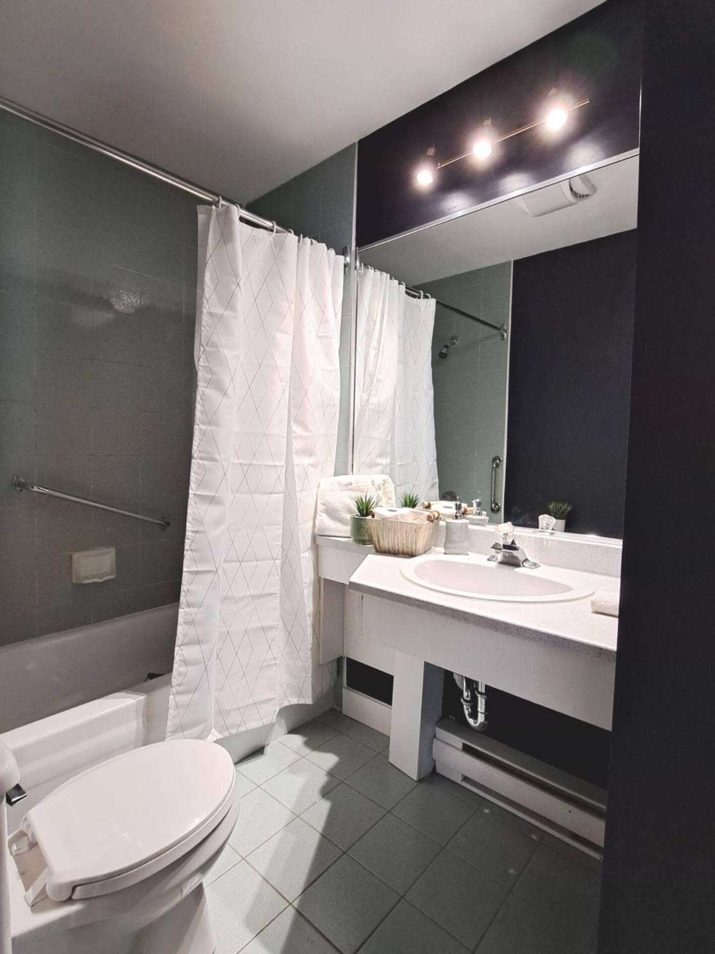 Habitations Zenith Apartment Sainte-Anne-de-Beaupre Bagian luar foto
