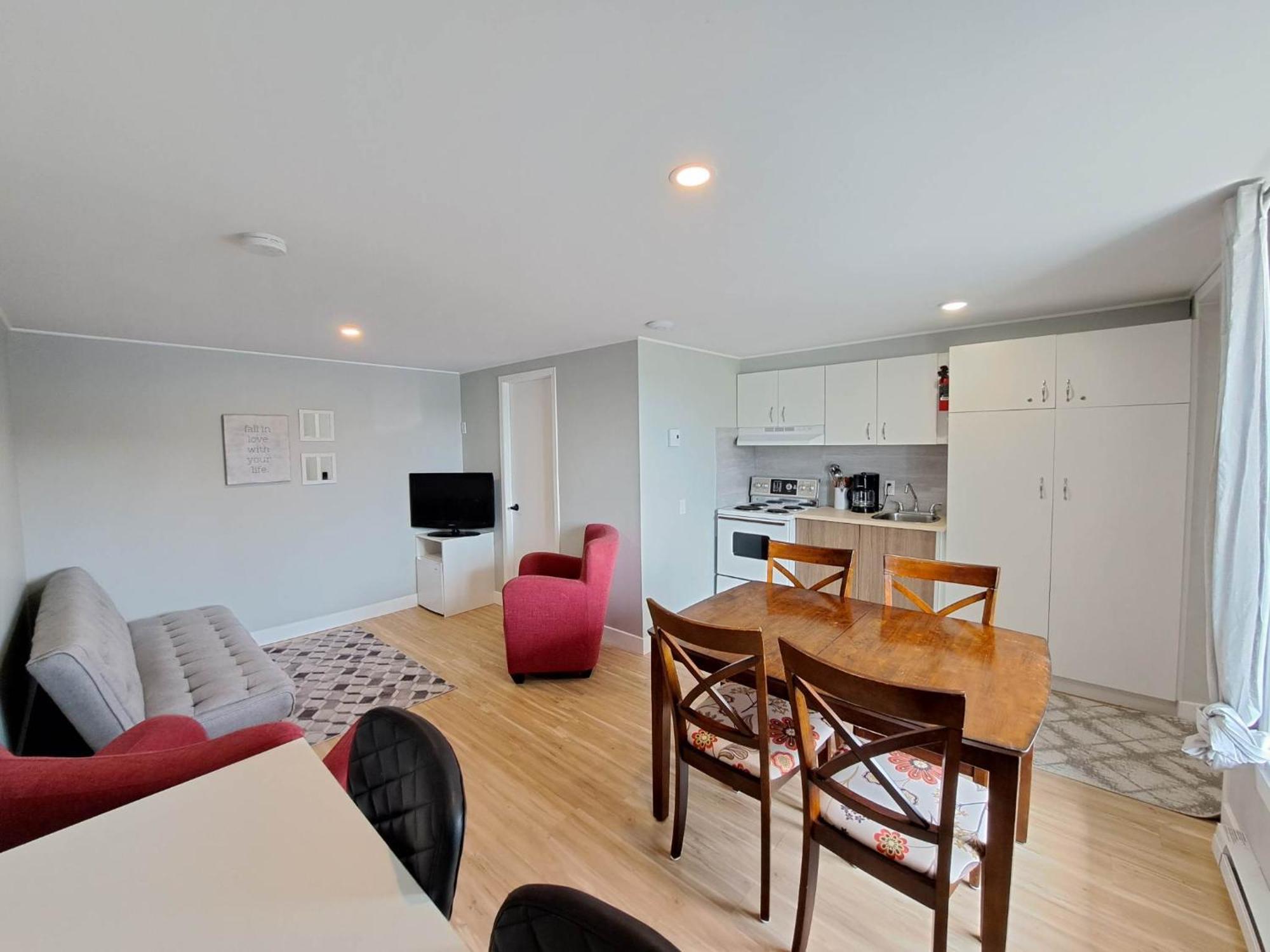 Habitations Zenith Apartment Sainte-Anne-de-Beaupre Bagian luar foto